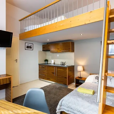 Brzozowa - Centrum * 자코파네